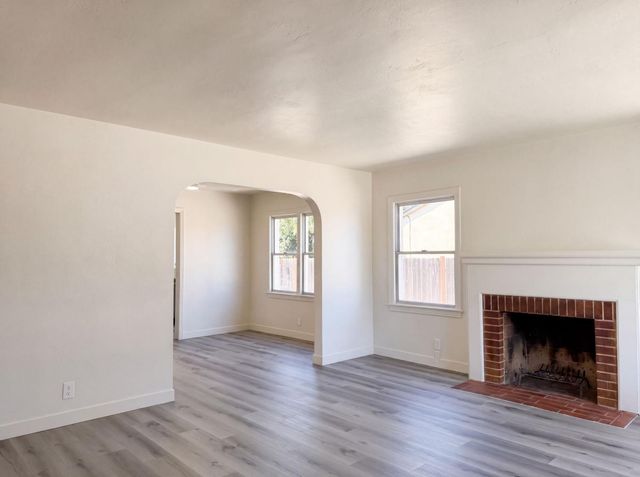 6016 Sampson Blvd, Sacramento, CA 95824