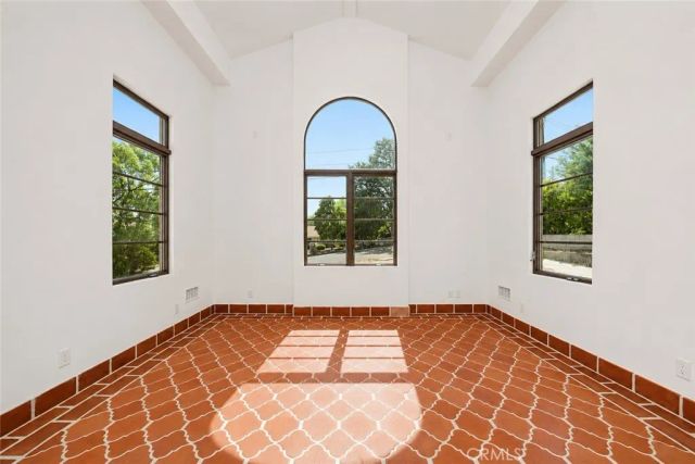 2426 Sierra, Upland, CA 91784