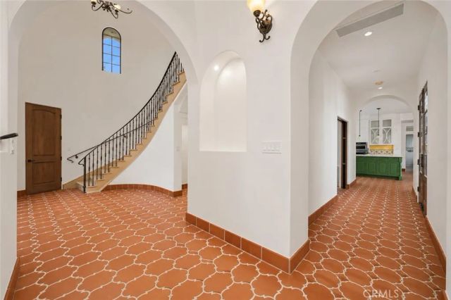 2426 Sierra, Upland, CA 91784