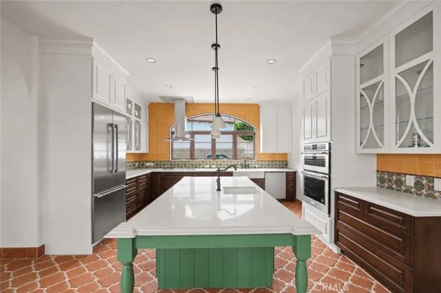2426 Sierra, Upland, CA 91784