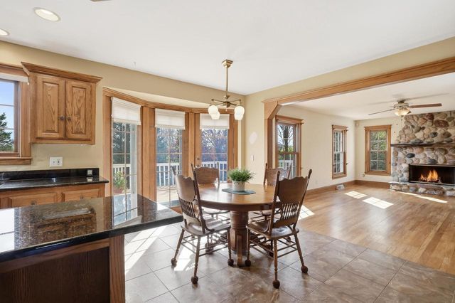 211 Erin COURT, West Bend, WI 53095