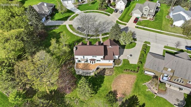 211 Erin COURT, West Bend, WI 53095