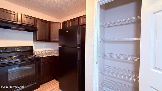 7859 PLAYSCHOOL Lane, Jacksonville, FL 32210