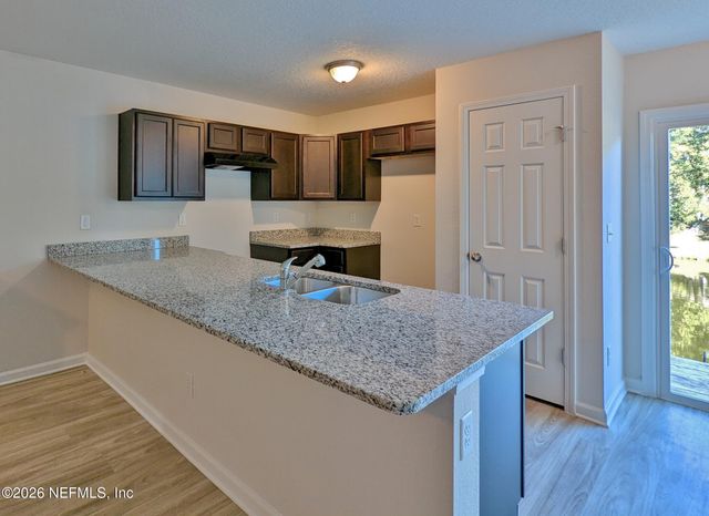 7859 PLAYSCHOOL Lane, Jacksonville, FL 32210