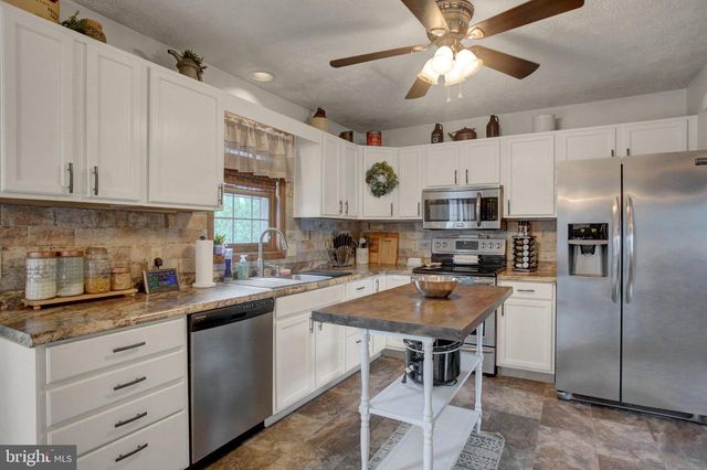 2597 WHITE CHURCH RD, Chambersburg, PA 17202