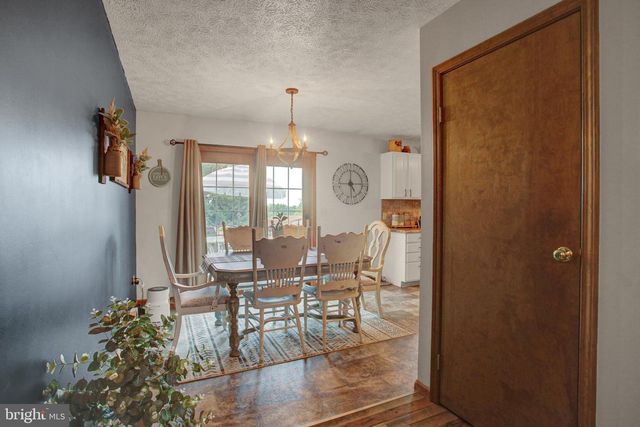2597 WHITE CHURCH RD, Chambersburg, PA 17202