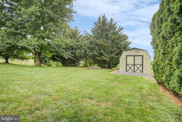 2597 WHITE CHURCH RD, Chambersburg, PA 17202
