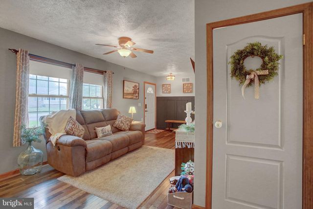 2597 WHITE CHURCH RD, Chambersburg, PA 17202
