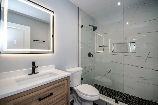 6630 N Trumbull Avenue, Lincolnwood, IL 60712