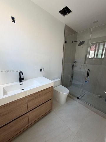 2800 SW 38th Ct, Miami, FL 33134