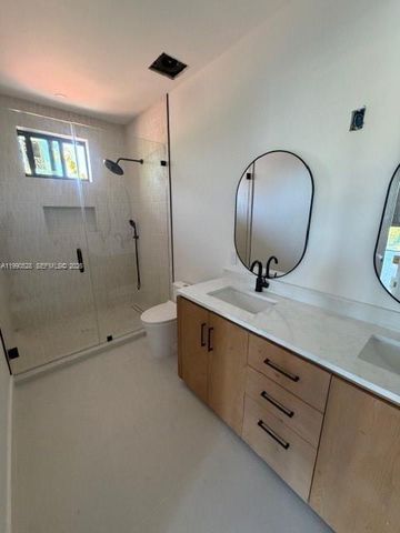 2800 SW 38th Ct, Miami, FL 33134