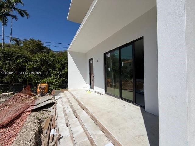 2800 SW 38th Ct, Miami, FL 33134