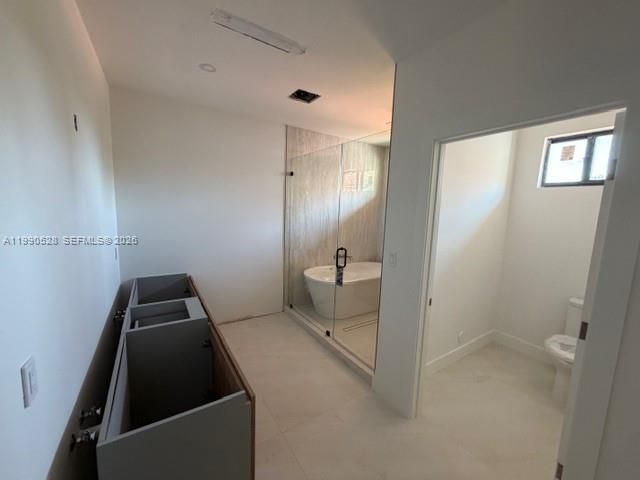 2800 SW 38th Ct, Miami, FL 33134