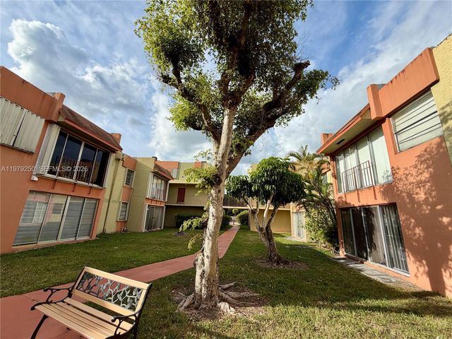 9390 W Flagler St 225C, Miami, FL 33174