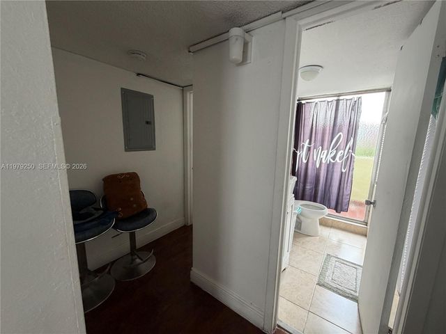 9390 W Flagler St 225C, Miami, FL 33174