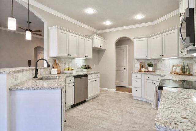 2500 Bridlecreek Road, Siloam Springs, AR 72761