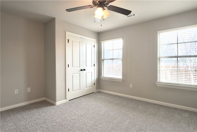 2500 Bridlecreek Road, Siloam Springs, AR 72761