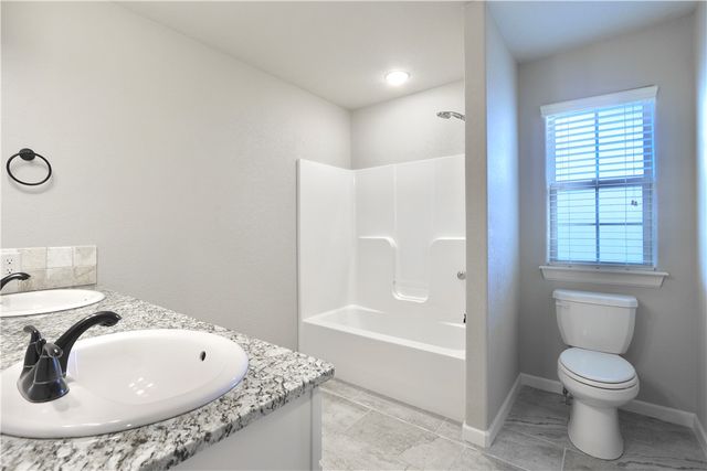 2500 Bridlecreek Road, Siloam Springs, AR 72761