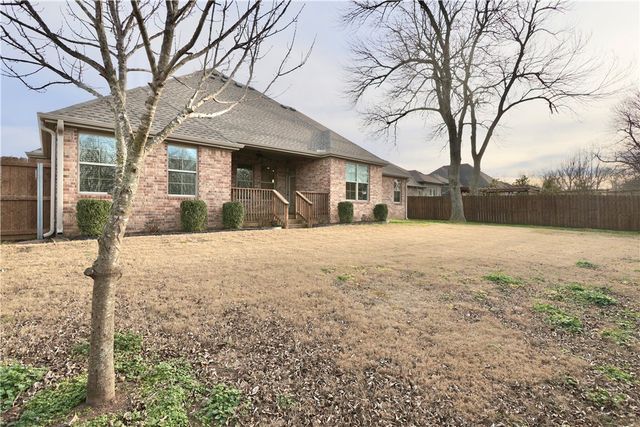 2500 Bridlecreek Road, Siloam Springs, AR 72761