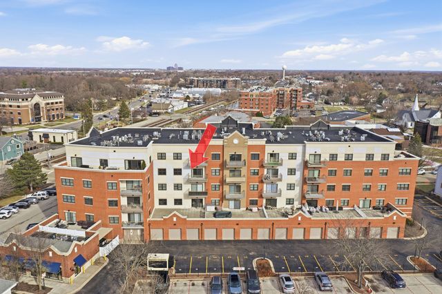 14 S Prospect Street 402, Roselle, IL 60172