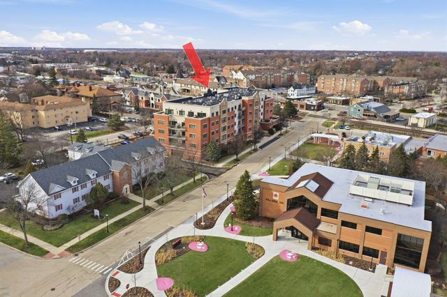 14 S Prospect Street 402, Roselle, IL 60172