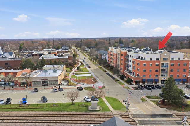 14 S Prospect Street 402, Roselle, IL 60172