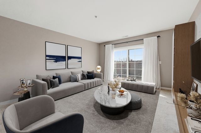 14 S Prospect Street 402, Roselle, IL 60172