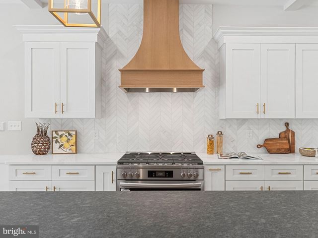 1100 PROSPECT RIDGE BLVD, Haddon Heights, NJ 08035