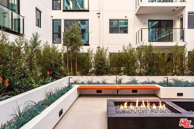 10310 Santa Monica Boulevard 522, Los Angeles, CA 90025