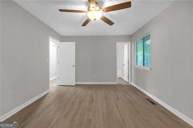 404 Ridgetop Drive NW, Acworth, GA 30102