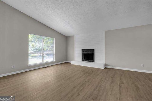 404 Ridgetop Drive NW, Acworth, GA 30102