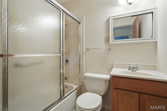 30 Reckamp Drive, Florissant, MO 63033
