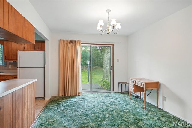 30 Reckamp Drive, Florissant, MO 63033