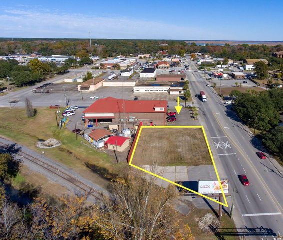 125 N Fraser St., Georgetown, SC 29440