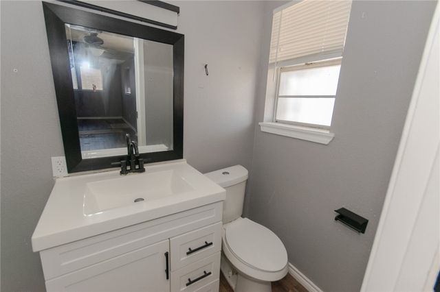 1023 Southcliff Dr, Portland, TX 78374