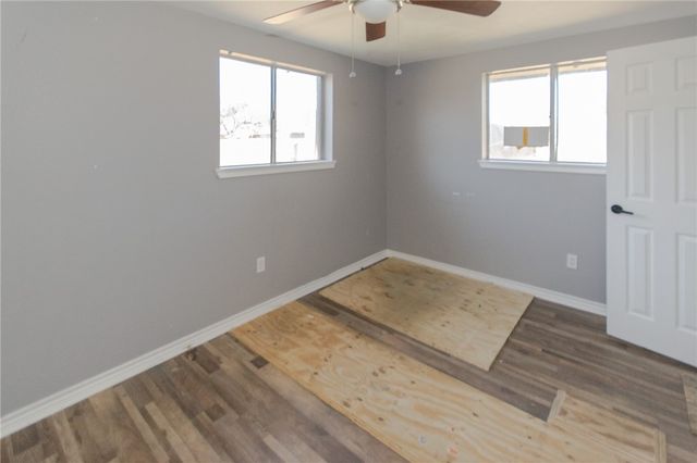 1023 Southcliff Dr, Portland, TX 78374