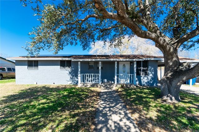 1023 Southcliff Dr, Portland, TX 78374