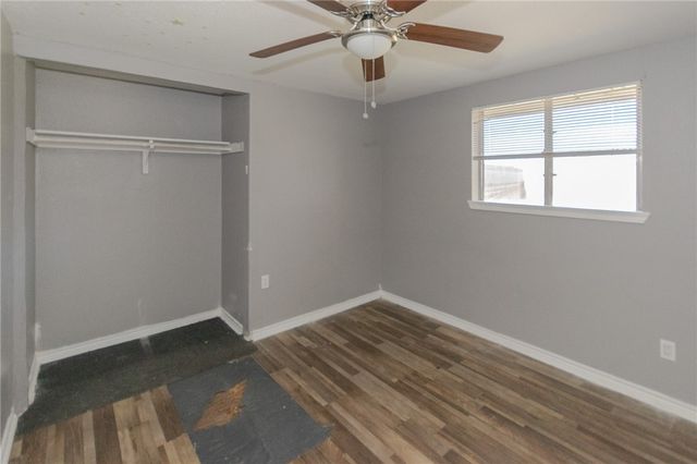 1023 Southcliff Dr, Portland, TX 78374