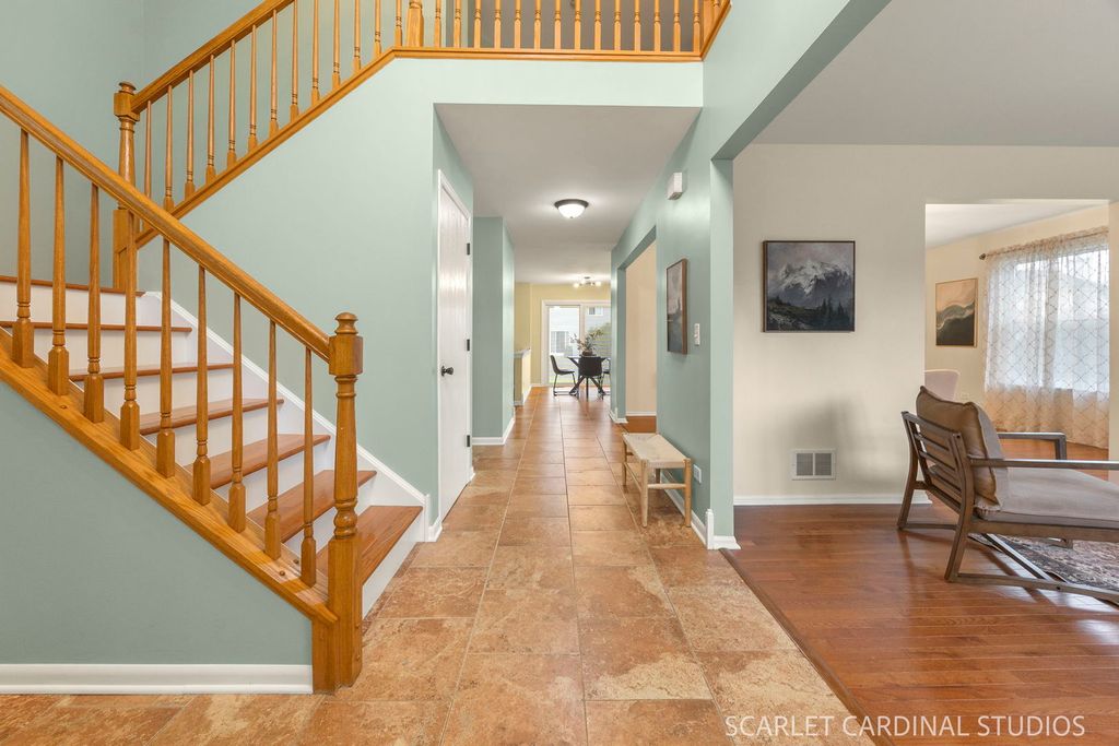 165 GLENDALE Drive, Bolingbrook, IL 60440 — photo 5