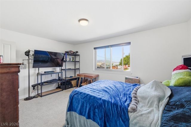 2100 Iroquois Avenue, Pahrump, NV 89048