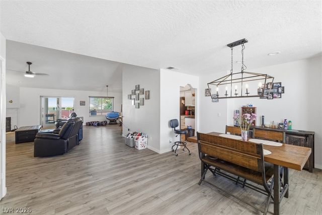 2100 Iroquois Avenue, Pahrump, NV 89048