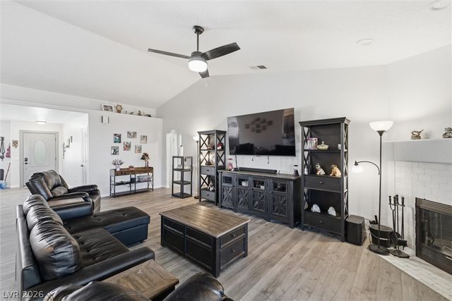 2100 Iroquois Avenue, Pahrump, NV 89048