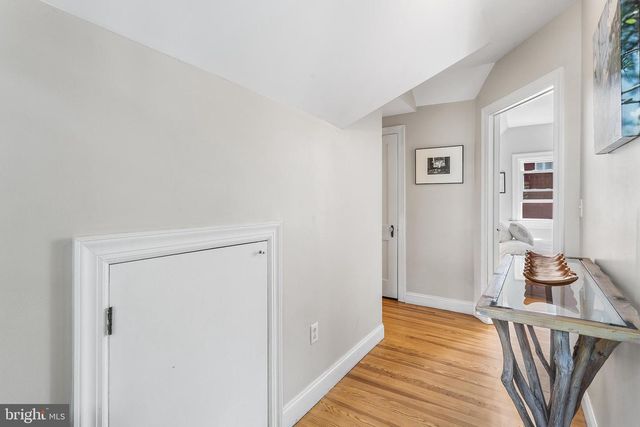105 LANING AVE, Pennington, NJ 08534