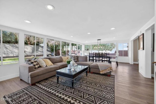 1328 Mariposa Drive, Santa Paula, CA 93060