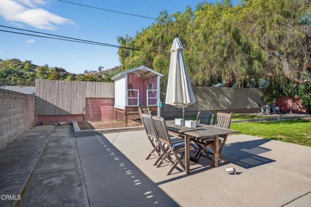 1328 Mariposa Drive, Santa Paula, CA 93060