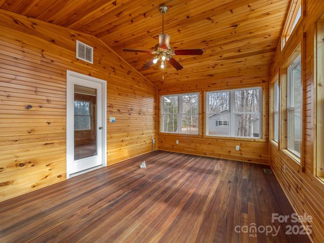 1020 Blanton Street, Columbus, NC 28722