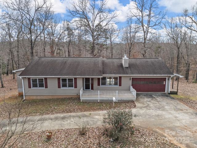 1020 Blanton Street, Columbus, NC 28722