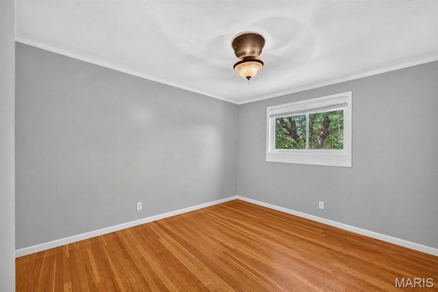 1496 El Camino Drive, Florissant, MO 63031