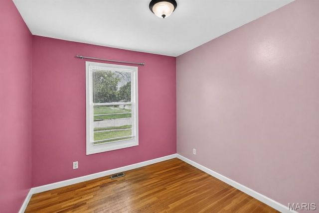 1496 El Camino Drive, Florissant, MO 63031