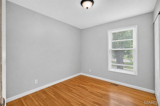 1496 El Camino Drive, Florissant, MO 63031
